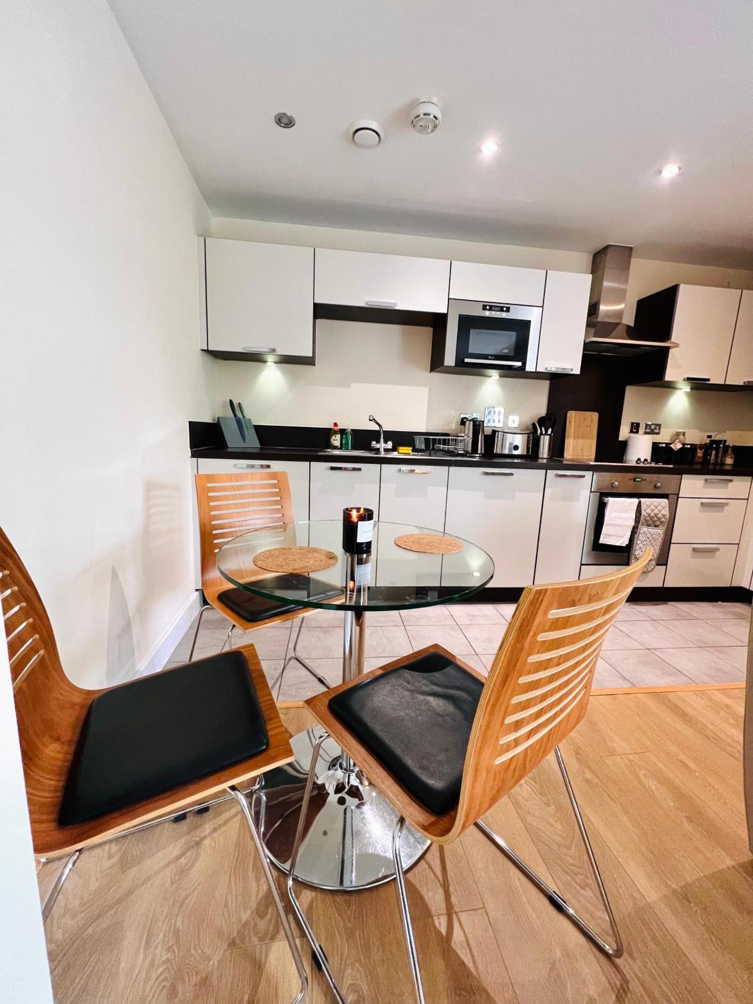 Canada Water Se16 7Aq 2Bed 2Bathroom Ap Londen Buitenkant foto