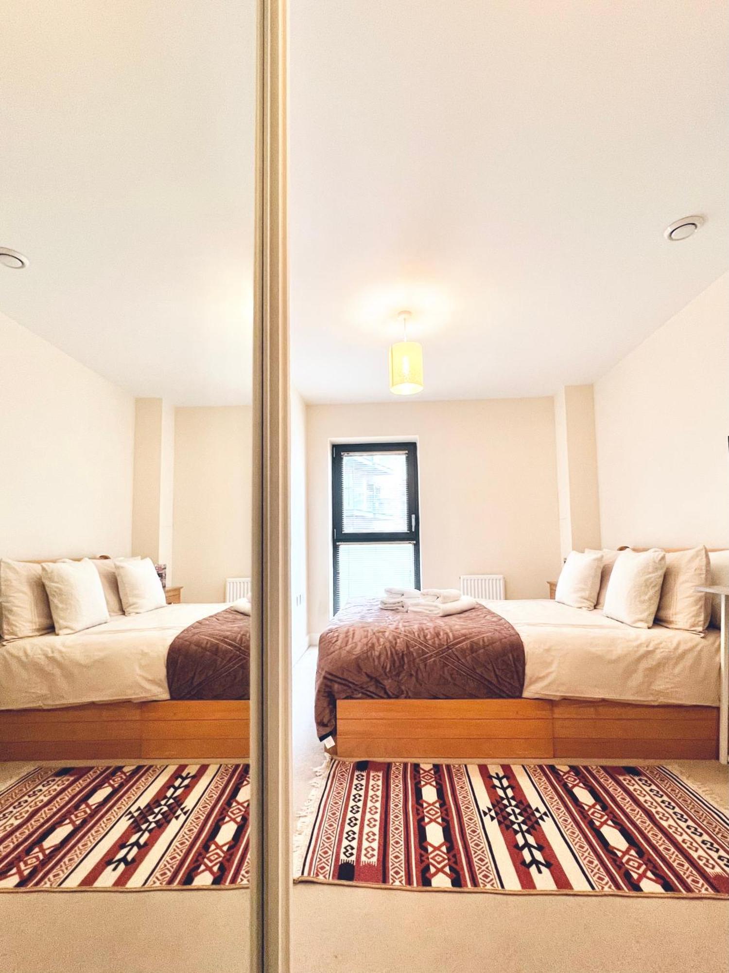Canada Water Se16 7Aq 2Bed 2Bathroom Ap Londen Buitenkant foto